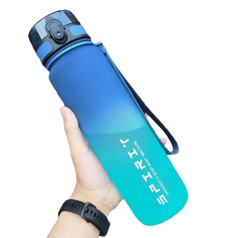 Sport-Trinkflasche für Jungen 2025 – Neue Sommer-Wasserflasche – Tragbare, hitzebeständige Fitnessflasche mit großem Fassungsvermögen