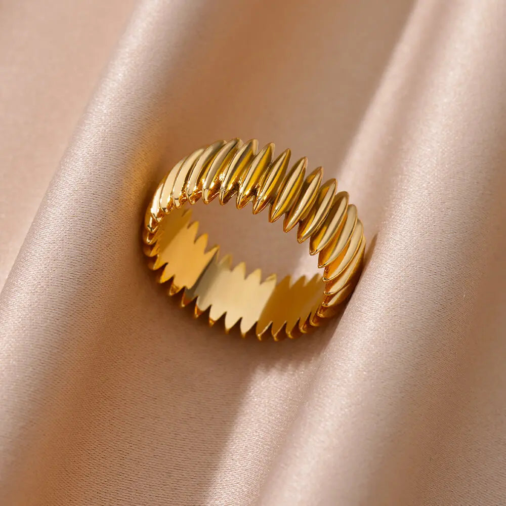 Gothic Streifen-Ring Edelstahl Gold – Vintage Paar-Ring für Damen