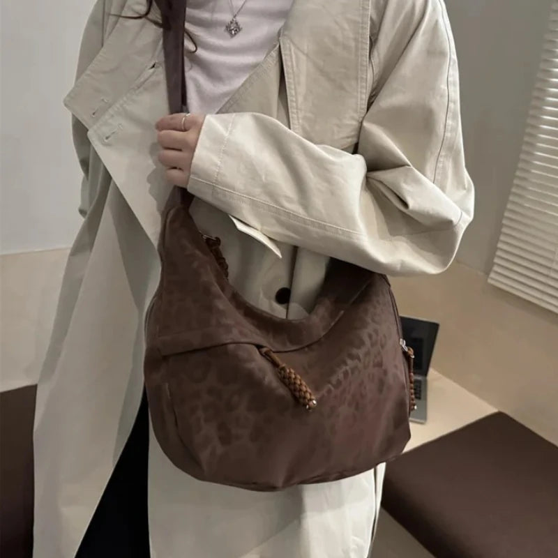 Leopard Crossbody Hobo Tasche Damen – Große Schultertasche für Pendlerinnen