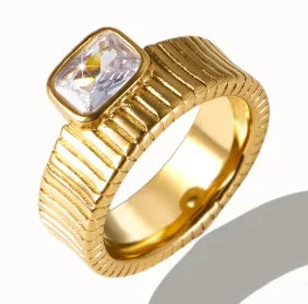 Stainless Steel Ring for Women Inlaid Zircon Rings Waterproof Romantic Fashion Jewelry